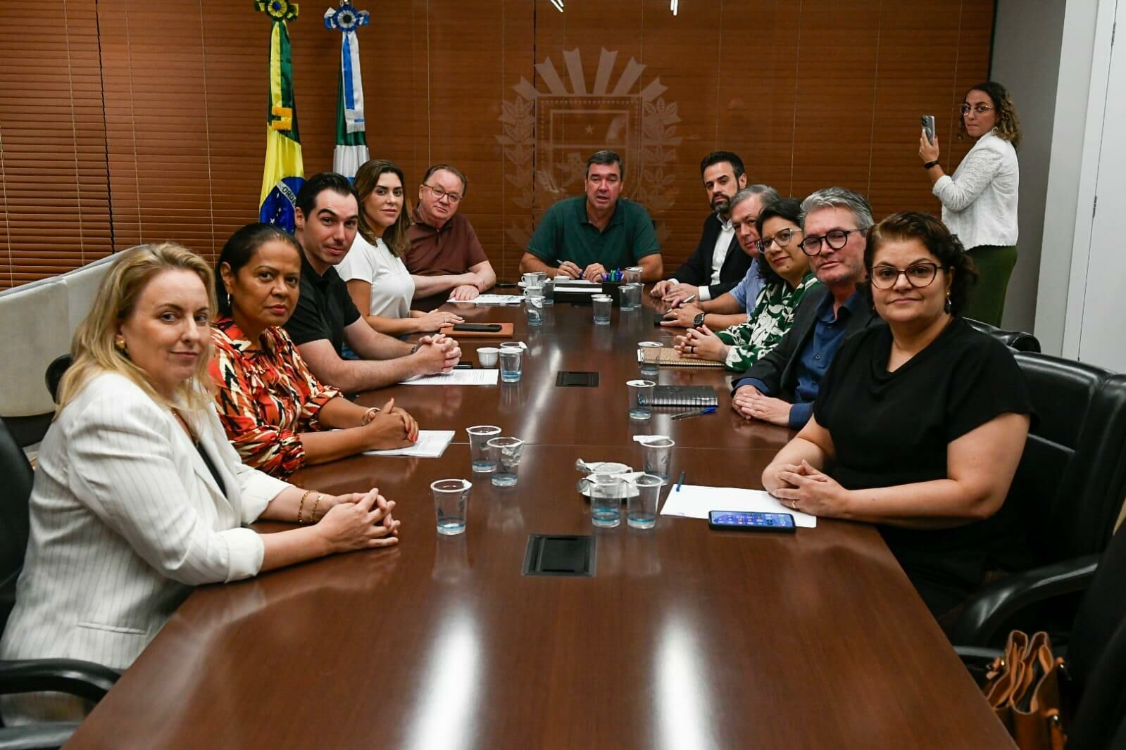 Imagem de compartilhamento para o artigo Após caso Vanessa, Governadoria de MS reúne líderes para fortalecer combate à violência contra a mulher da MS Todo dia